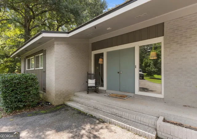 Photo 3 of Single family home for sale at 101 Jenkins Dr, Eatonton, GA 31024 | MLS# 10826525 | Listing updated on 2026-08-28