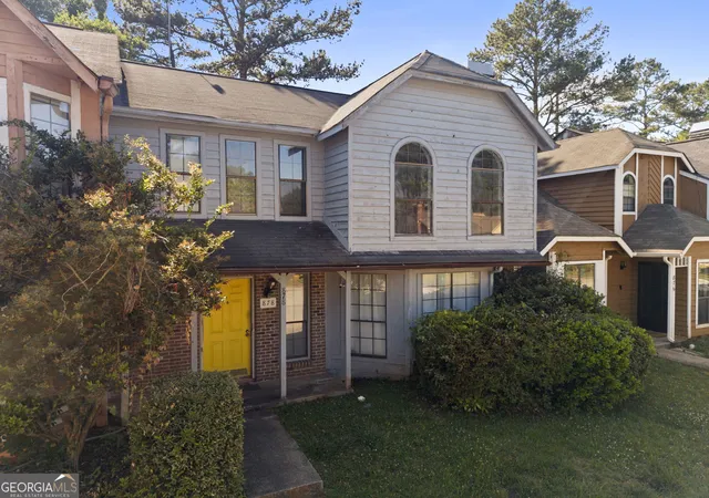 3rd image of 878 Heritage Oaks Dr, Stone Mountain, GA 30088 | MLS# 10771721