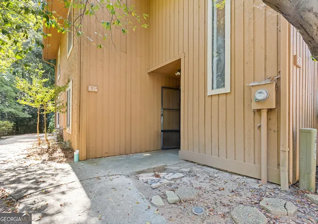 1st image of 836 Lake Hollow Blvd Sw, Marietta, GA 30064 | MLS# 10814656