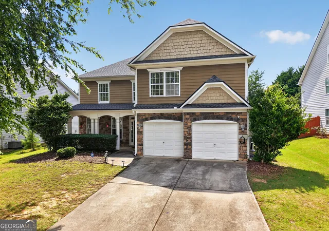 Photo 2 of Single family home for sale at 5135 Fieldgate Ridge Dr, Cumming, GA 30028 | MLS# 10782726 | Listing updated on 2026-08-12