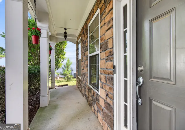 Photo 3 of Single family home for sale at 5135 Fieldgate Ridge Dr, Cumming, GA 30028 | MLS# 10782726 | Listing updated on 2026-08-12