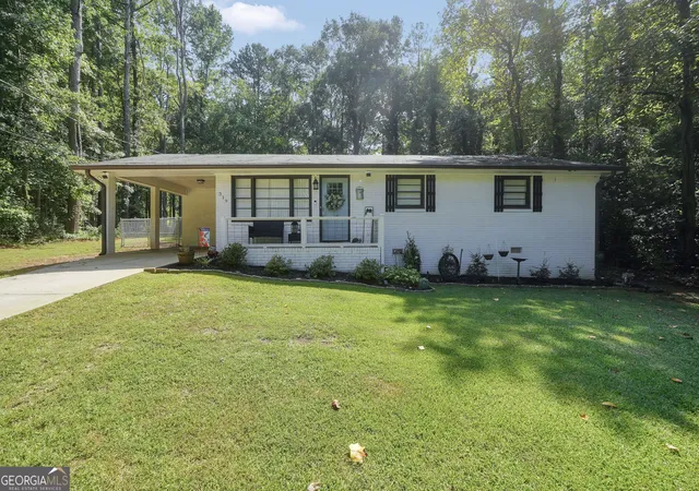 Photo 1 of Single family home for sale at 319 Elizabeth Ln, Griffin, GA 30223 | MLS# 10836795 | Listing updated on 2026-09-15