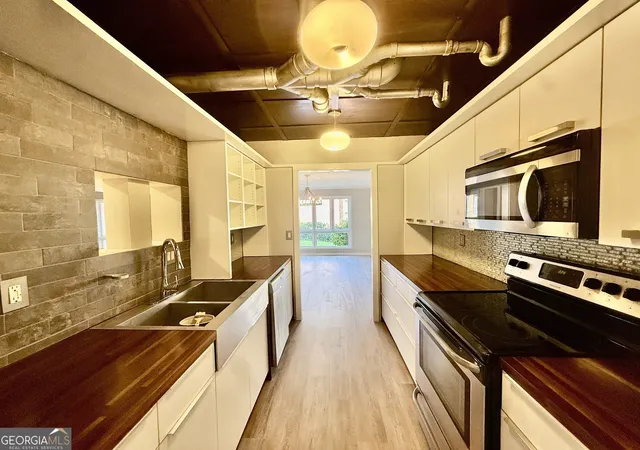 Photo 3 of Condo for sale at 3240 Clairmont N NE, Brookhaven, GA 30329 | MLS# 10816209 | Listing updated on 2026-08-14