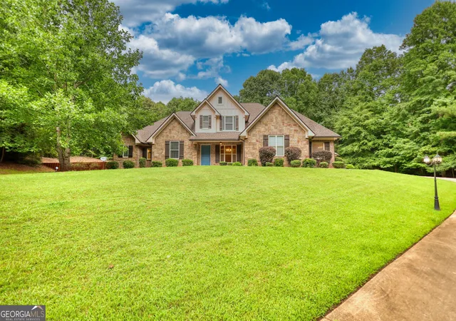 3rd image of 360 Wyldewoode Dr, Mcdonough, GA 30253 | MLS# 10817168