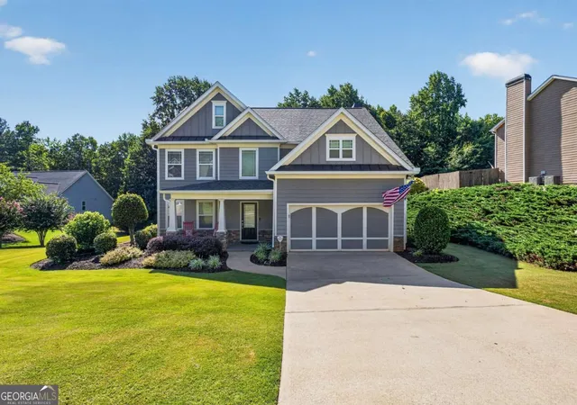Photo 1 of Sale Pending at 5417 Woodstream Ct, Gainesville, GA 30507 | MLS# 10803134 | Listing updated on 2026-09-17