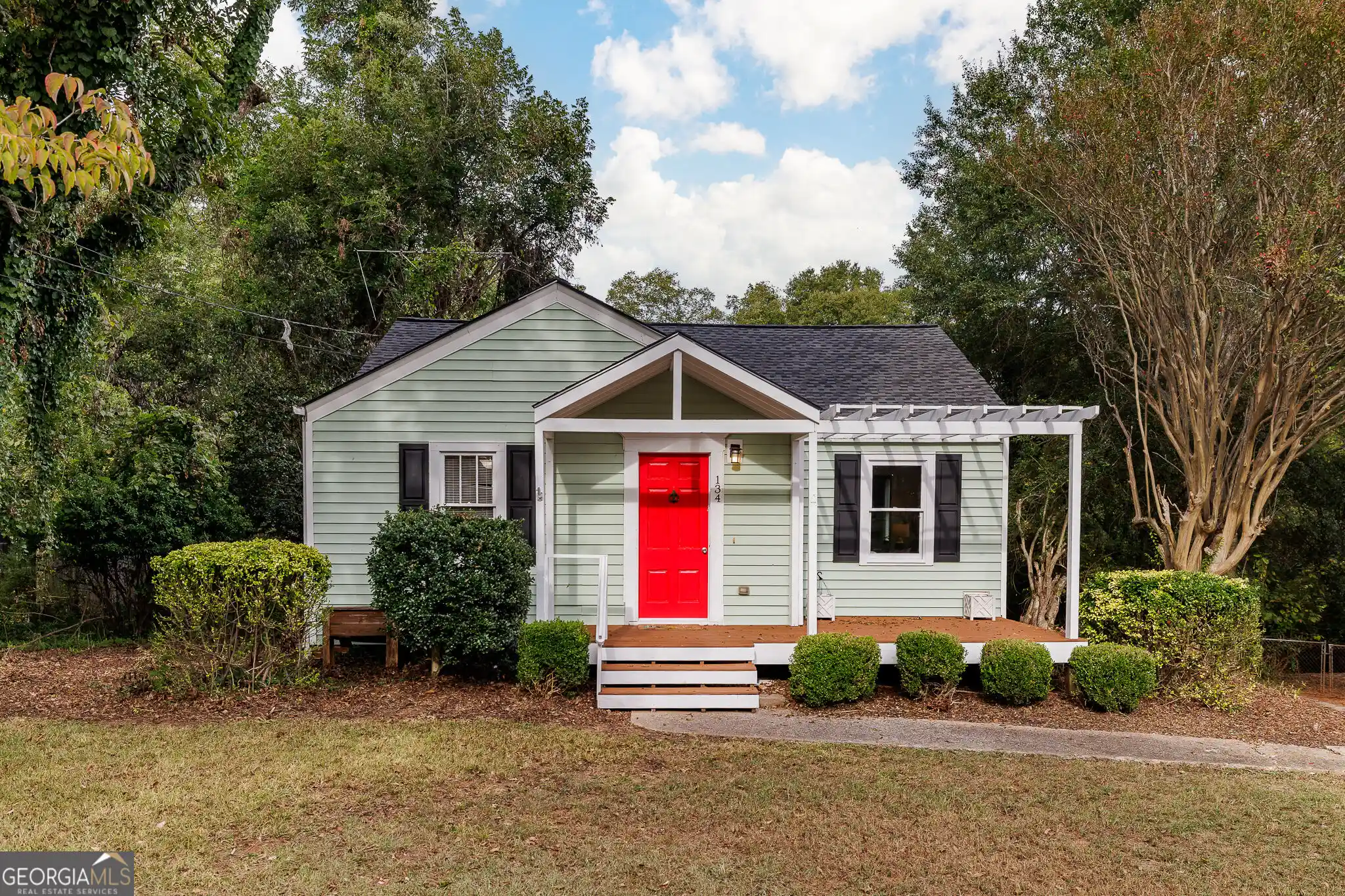 Photo 1 of Single family home for sale at 134 Westover Dr, Athens, GA 30606 | MLS# 10871537 | Listing updated on 2026-10-26
