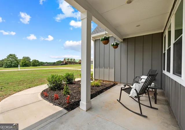 Homes for sale in Williamson, GA | 404 Whipple Ave, Williamson, GA 30292 | MLS# 10783983