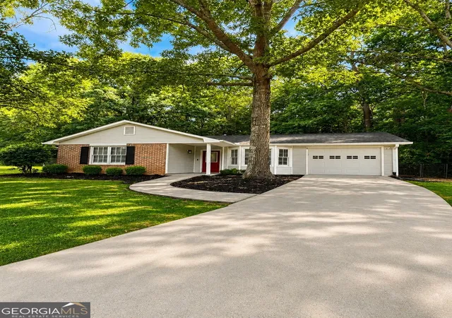 2nd image of 613 Windsor Dr Se, Conyers, GA 30094 | MLS# 10793490