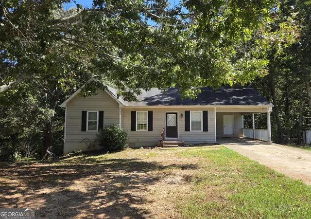 Photo 1 of Single family home for sale at 217 Brooks Ln, Winder, GA 30680 | MLS# 10845847 | Listing updated on 2026-10-25