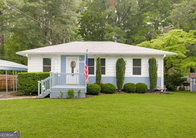 2nd image of 3026 Shirley Dr, Kennesaw, GA 30144 | MLS# 10825036