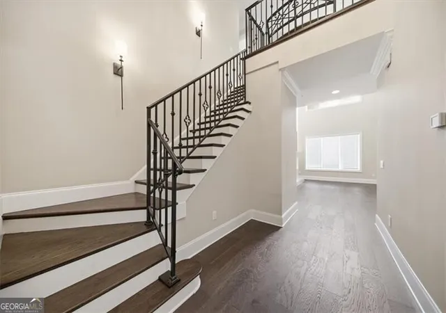 Photo 4 of Condo for sale at 3280 Stillhouse Ln Se #401, Atlanta, GA 30339 | MLS# 10788547 | Listing updated on 2026-10-22