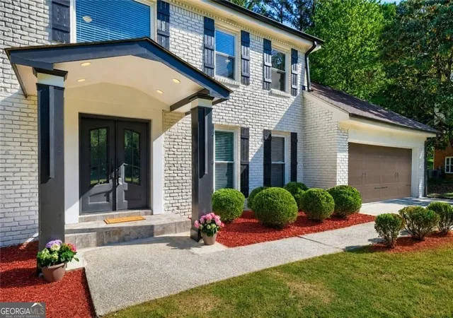 Photo 2 of Single family home for sale at 2368 Fenhurst Pl, Atlanta, GA 30338 | MLS# 10782018 | Listing updated on 2026-09-02