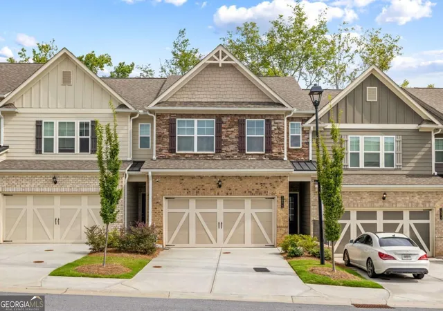 Townhouse for sale at 1571 Summer Song Dr, Marietta, GA 30067 | MLS# 10825847