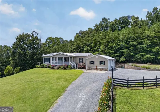 Homes for sale in Rydal, GA | 290 Knucklesville Rd, Rydal, GA 30171 | MLS# 10796179