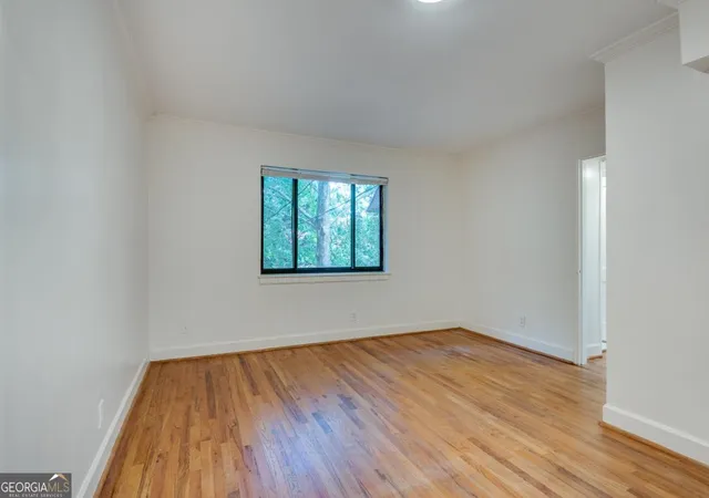 Listing Photo 3 - Condo for sale in building located at 317 3rd St NE, Atlanta, GA 30308 - Unit #5