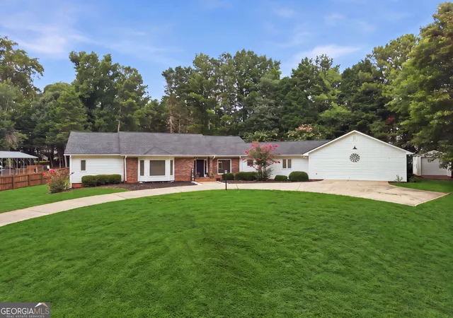 1st image of 5235 Lanton Cir, Gainesville, GA 30504 | MLS# 10815592