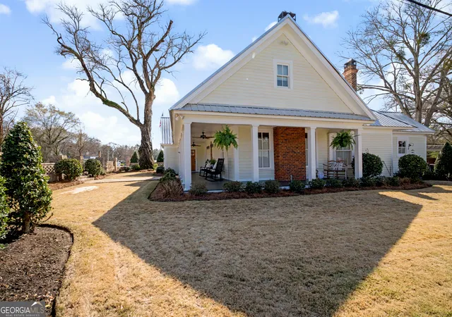 3rd image of 36 Broad St, Senoia, GA 30276 | MLS# 10701179