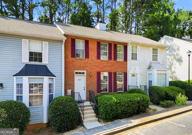 Photo 3 of Condo for sale at 6422 Wedgeview Dr, Tucker, GA 30084 | MLS# 10813619 | Listing updated on 2026-09-20