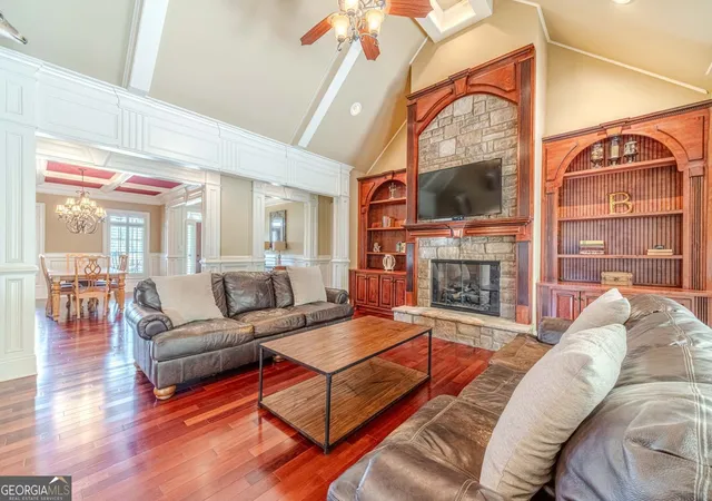 Photo 3 of Single family home for sale at 2124 Stonegate Wy, Monroe, GA 30656 | MLS# 10742706 | Listing updated on 2026-10-30