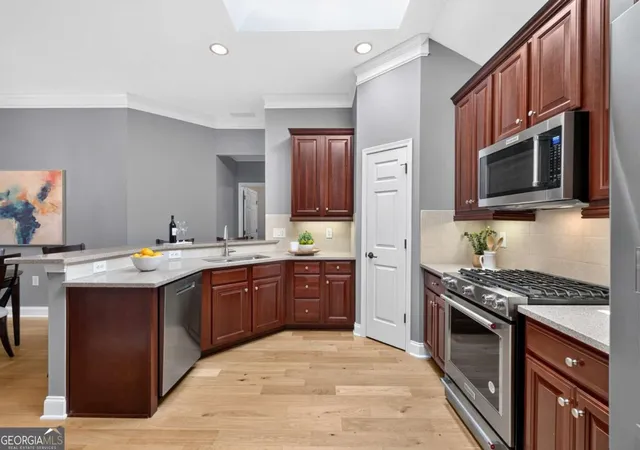Photo 4 of Single family home for sale at 6615 Marlow Dr, Cumming, GA 30041 | MLS# 10817316 | Listing updated on 2026-08-28