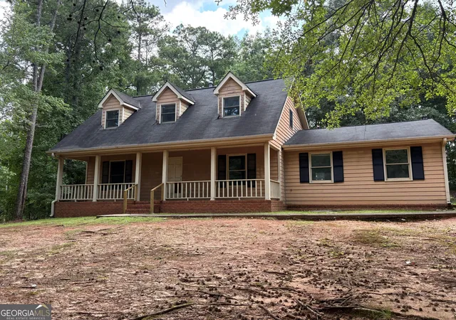 Photo 2 of Sale Pending at 4785 Jones Rd, Fairburn, GA 30213 | MLS# 10821062 | Listing updated on 2026-08-26