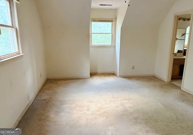 Photo 4 of Sale Pending at 4785 Jones Rd, Fairburn, GA 30213 | MLS# 10821062 | Listing updated on 2026-08-26