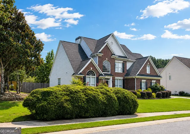 Photo 2 of Single family home for sale at 403 Carriage Oaks Dr, Tyrone, GA 30290 | MLS# 10824621 | Listing updated on 2026-09-05