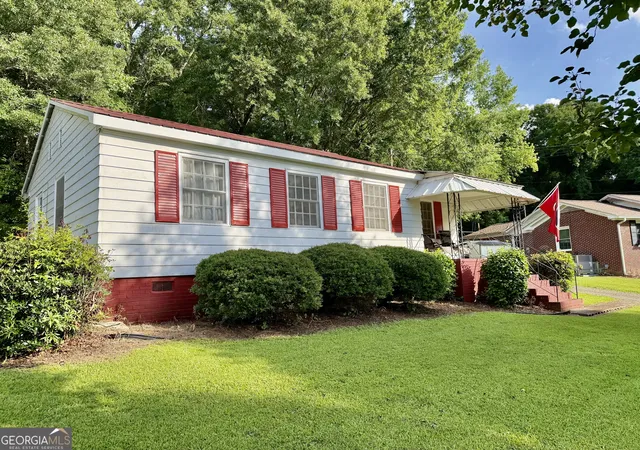 Homes for sale in Elberton, GA | 104 Forest Hill Rd, Elberton, GA 30635 | MLS# 10789843