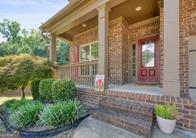Photo 3 of Sale Pending at 301 Hill Top Overlook, Canton, GA 30114 | MLS# 10827396 | Listing updated on 2026-10-05