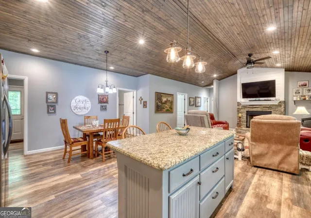 3rd image of 110 Hampton Rd, Morganton, GA 30560 | MLS# 10768157