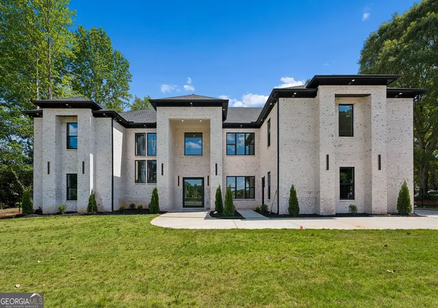 3rd image of 1035 Auburn Rd, Dacula, GA 30019 | MLS# 10818703