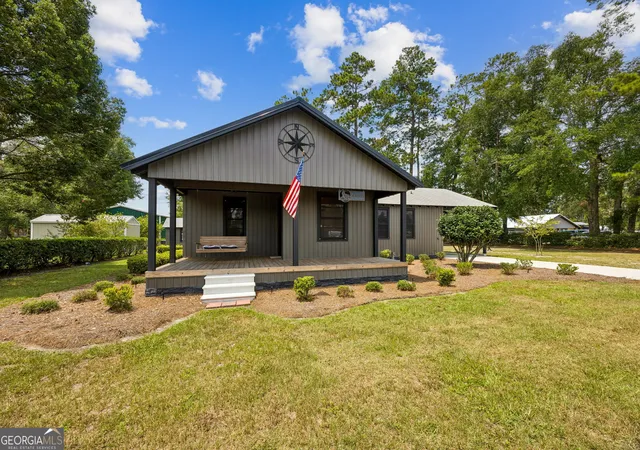 3rd image of 283 First St, Folkston, GA 31537 | MLS# 10815851