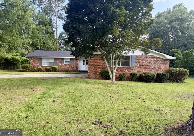 3rd image of 1100 Pineneedle Dr, Perry, GA 31069 | MLS# 10787640