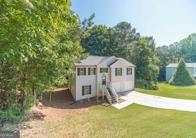 Photo 2 of Single family home for sale at 1825 River Run Rd, Monroe, GA 30656 | MLS# 10780045 | Listing updated on 2026-09-16