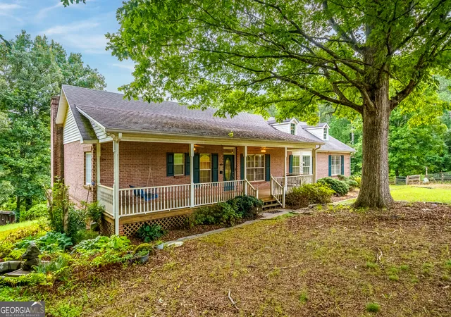 Photo 3 of Single family home for sale at 25 Loon Ln, Ball Ground, GA 30107 | MLS# 10810498 | Listing updated on 2026-10-04