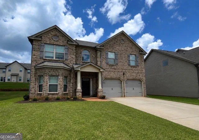 Photo 2 of Sale Pending at 12173 Centerra Dr, Hampton, GA 30228 | MLS# 10809509 | Listing updated on 2026-09-09