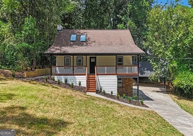 Photo 1 of Single family home for sale at 1741 Lucy Dr Nw, Kennesaw, GA 30152 | MLS# 10835146 | Listing updated on 2026-09-18