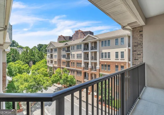2nd image of 3621 Vinings Slope Se, Atlanta, GA 30339