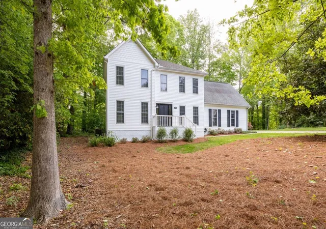 3rd image of 12 Indian Lake Ct, Hiram, GA 30141 | MLS# 10736770