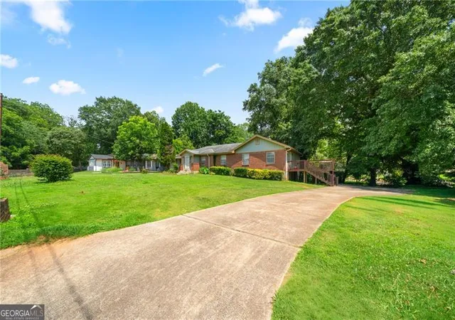 3rd image of 2205 Loring Ct, Decatur, GA 30032 | MLS# 10797711