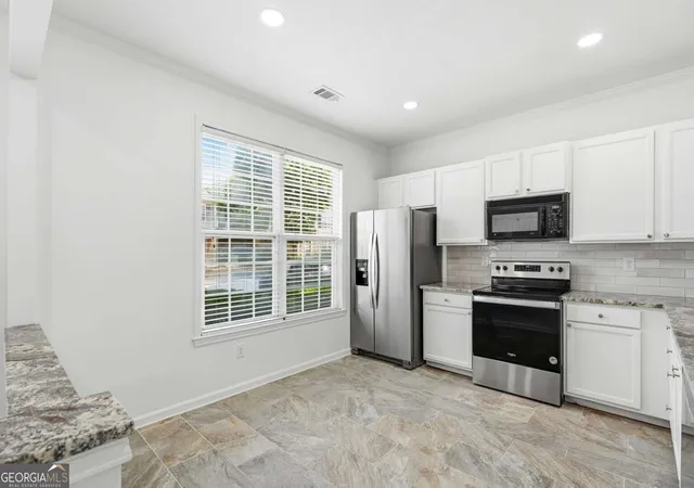 Photo 3 of Townhouse for sale at 3023 Deerborne Ct SW, Atlanta, GA 30331 | MLS# 10798565 | Listing updated on 2026-08-06