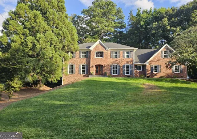 Photo 1 of Sale Pending at 2303 Fenhurst Pl, Atlanta, GA 30338 | MLS# 10806838 | Listing updated on 2026-08-25