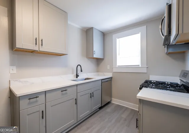 Photo 3 of Single family home for sale at 2209 Wingate St Sw, Atlanta, GA 30310 | MLS# 10814094 | Listing updated on 2026-09-10