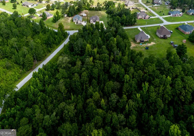 Photo 3 of Sale Pending at 6511 Yellowstone Way, Lizella, GA 31052 | MLS# 10811287 | Listing updated on 2026-09-15