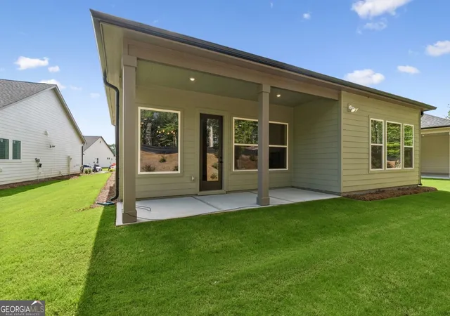 Photo 2 of Sale Pending at 1410 Autumn Lake Dr, Gainesville, GA 30504 | MLS# 10777571 | Listing updated on 2026-08-26