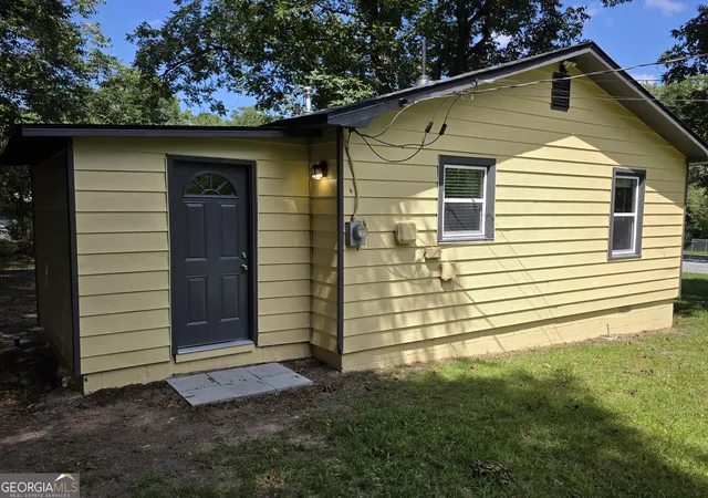 2nd image of 1326 Jimi Ln Nw, Conyers, GA 30012 | MLS# 10830081
