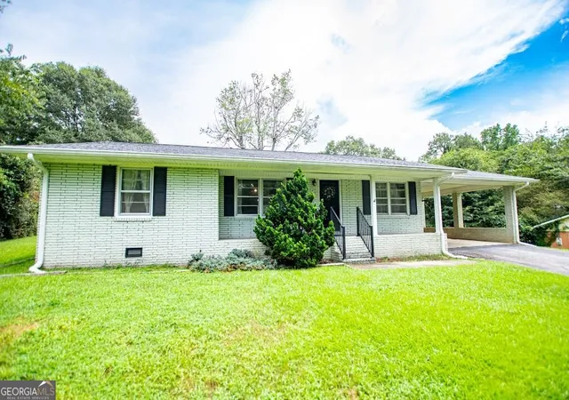 Photo 1 of Sale Pending at 85 Greenwood Ln, Carrollton, GA 30117 | MLS# 10800898 | Listing updated on 2026-09-14