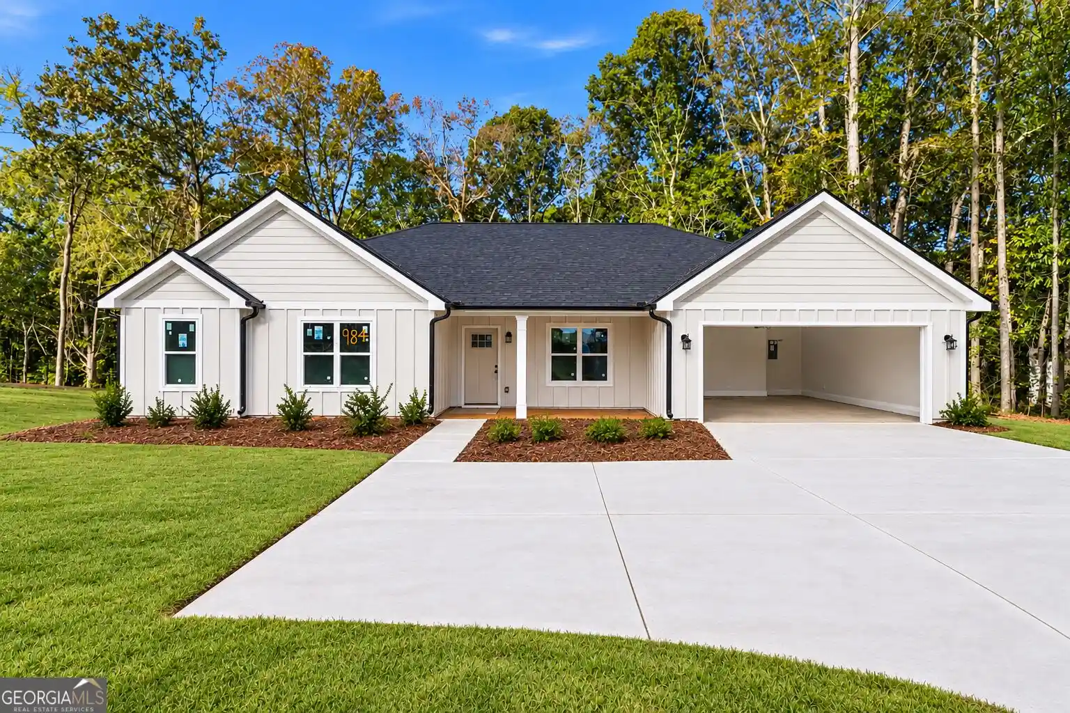Photo 1 of Sale Pending at 580 Manning Gin Rd, Winder, GA 30680 | MLS# 10833161 | Listing updated on 2026-10-21