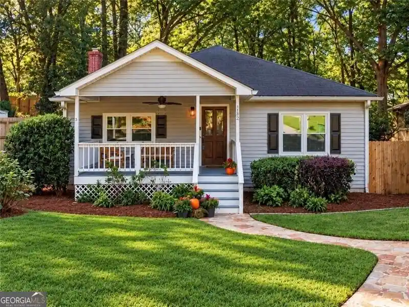 Photo 1 of Single family home for sale at 1752 Springer St Nw, Atlanta, GA 30318 | MLS# 10872511 | Listing updated on 2026-10-29