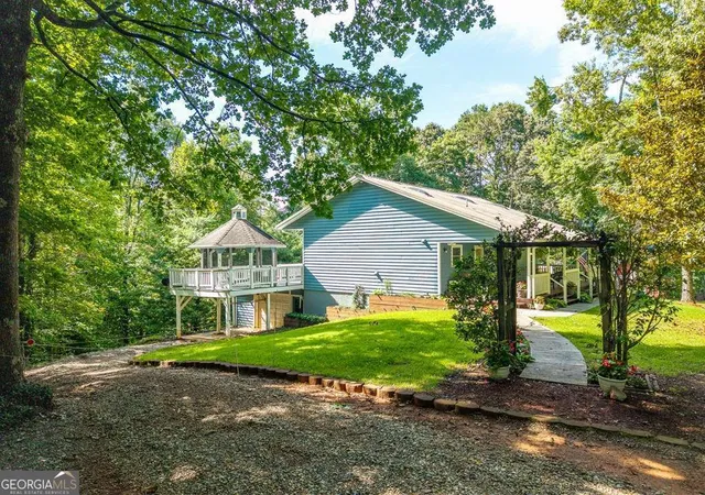 Photo 4 of Single family home for sale at 955 Lower Tails Creek Rd, Ellijay, GA 30540 | MLS# 10792845 | Listing updated on 2026-08-24
